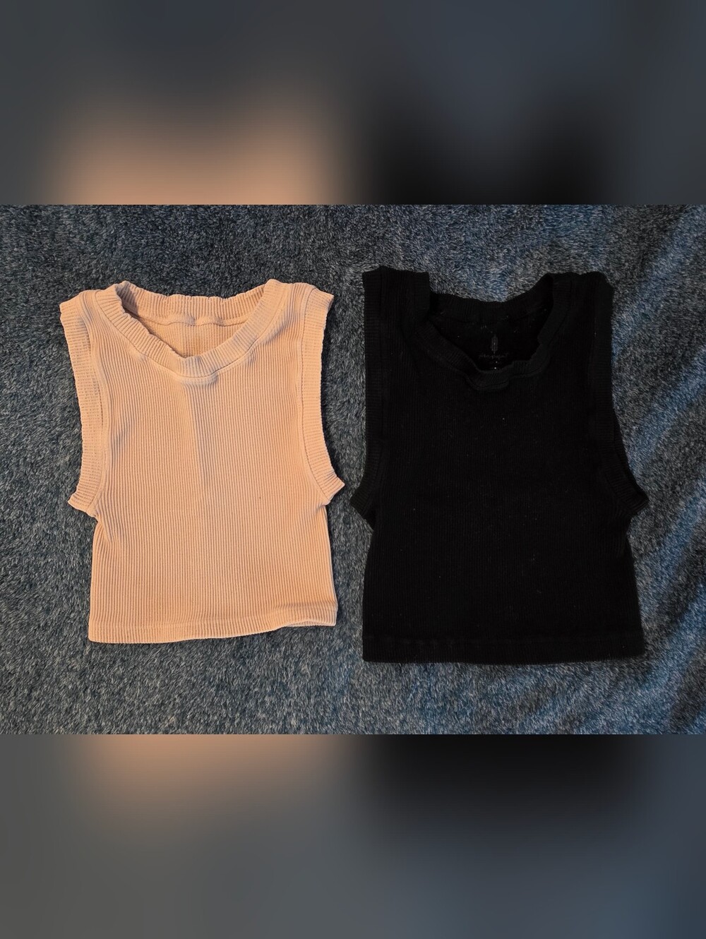 Bundle Of 2 FP Movement muscle Crops Sz Xs/s